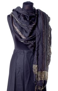 Elegantní indická šálka černá st1874