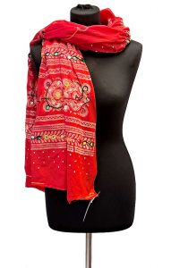 Lidová rádžasthánská šálka - dupatta červená dh2042