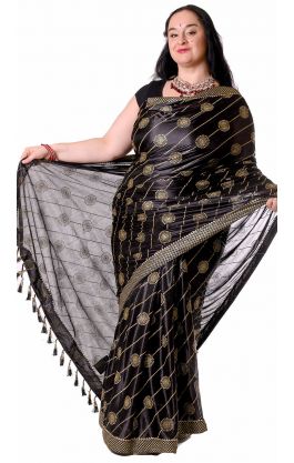 Černé sárí se sypacími třpytkami za super cenu v8553