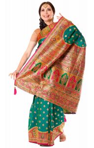 Bohatě zdobené luxusní sárí z Indie zelené v8596